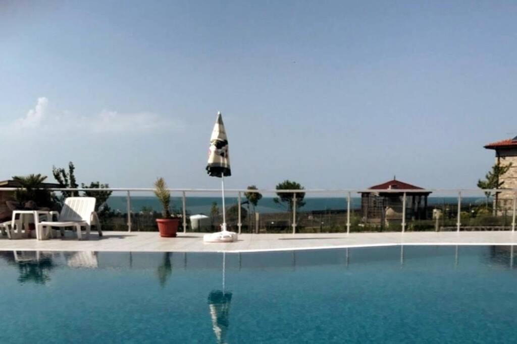 סינמורץ Seaview Dreamy Apartment With A Pool And Garden מראה חיצוני תמונה