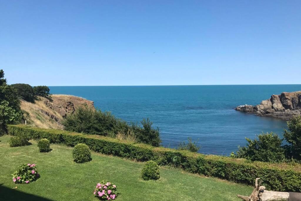 סינמורץ Seaview Dreamy Apartment With A Pool And Garden מראה חיצוני תמונה