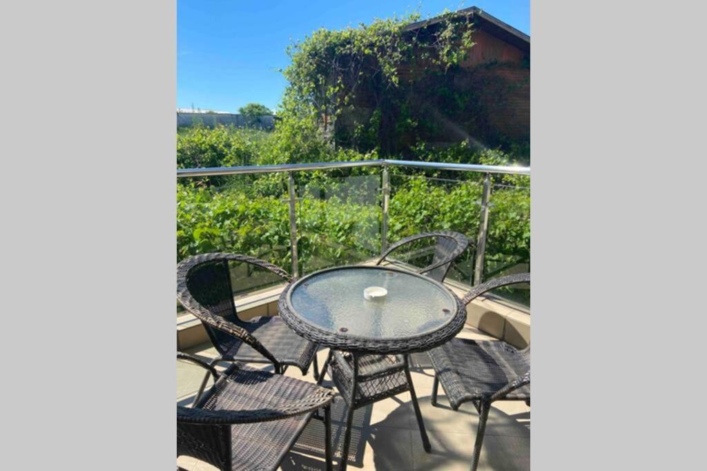 סינמורץ Seaview Dreamy Apartment With A Pool And Garden מראה חיצוני תמונה