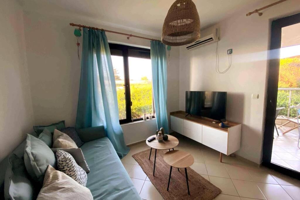 סינמורץ Seaview Dreamy Apartment With A Pool And Garden מראה חיצוני תמונה